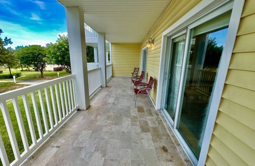 Alice Town Condominio | 5 "J" Jus Chillin' Cozy 2-bedroom condo in Resorts World Bimini Community