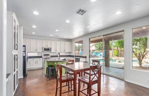 Augusta Ranch Casa | 5 King beds! Large home, sleeps 18 in beds! Outdoor pool and firepit!