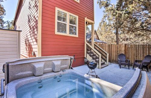 Big Bear City Casa | 5 Mi to Big Bear Lake Cozy Cottage with Hot Tub