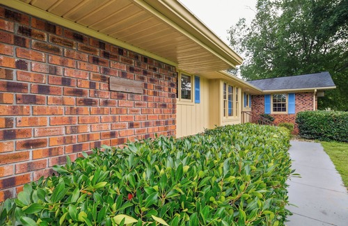 Myrtle Beach Cabaña | 5 Mi to Boardwalk: Myrtle Beach Home Near Golfing