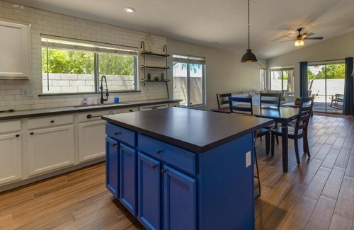Gilbert Casa | 5 Mi to Dtwn Gilbert Home with Pool and Patio