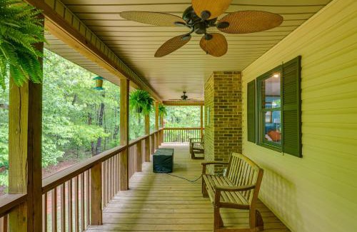 Tigerville Casa | 5 Mi to Lake Robinson BBQ-Ready Home with Pool