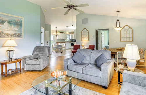 Highland Condominio | 5 Mi to Sebring Int'l Raceway: Canal-View Retreat!