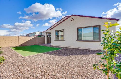 Glendale Casa | 5 Mi to Westgate Newly Built Glendale Home