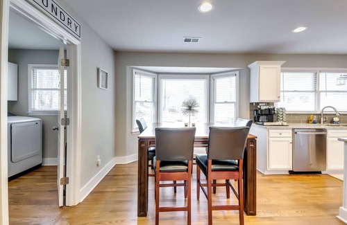 Atlanta Casa | 5 Miles from GWCC, State Farm Arena, & Mercedes Benz Stadium 5Bdrm+GmRm+Theater