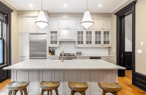 Fort Lee Casa | 5 Million Dollar Manhattan Brownstone Family Getaway Private Rooftop