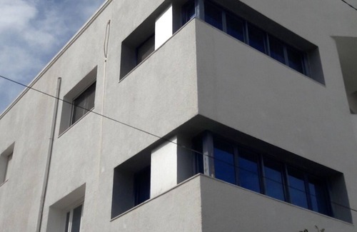 Cite El Khadra Casa | 5 min from airport, near metro, Olympic-size swimming pool, fitness trail.