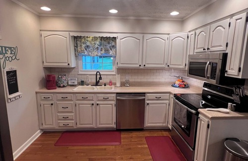 Morristown Casa | 5 min from Cherokee lake & available camper parking! Smokey Mountains