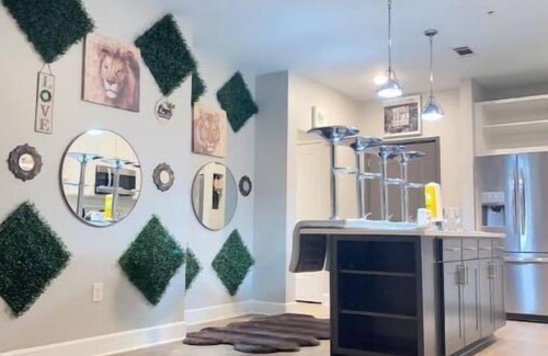 Eastside Condominio | 5 min from downtown Savannah