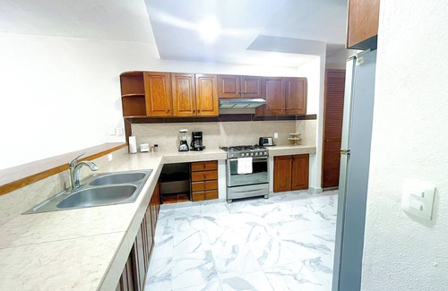 South Shore Hotel Area Villa | 5 min walk to the beach! Villas Mares de verano A6