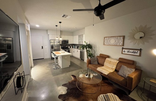 Santa Ana Apartamento | 5 min to Disneyland! Luxury Stay in Anaheim’s Platinum Triangle
