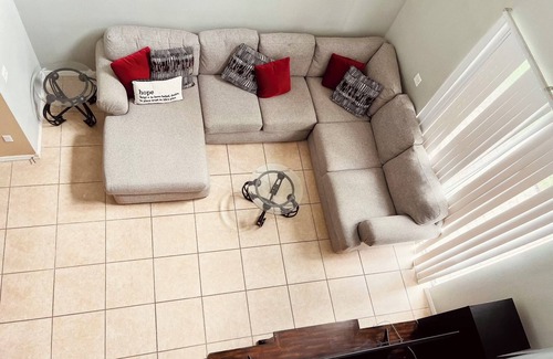 St. Cloud Casa | 5 mins from Kissimmee and 20 mins from the parks!