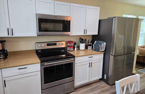 Somerville Cabaña | 5 mins to Lake Somerville | Sleeps 7 | Fire Pit
