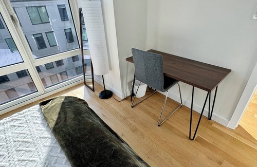 Hunters Point Apartamento | 5 mins to Midtown Central Luxury Penthouse 2b2b Duplex with Private Terrace