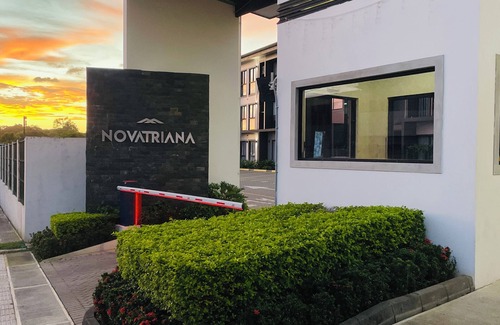Alajuela Condominio | Un condominio completo y acogedor a 2 milla del Airport SJO!