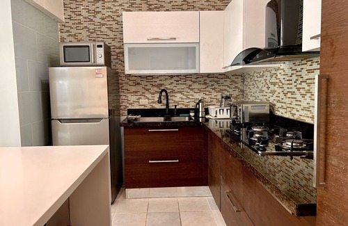 Playa Bibijagua Apartamento | 5 minutes Beach apt with Parking, Pool and Jacuzzi.
