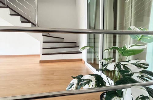 Hat Yai Casa | 5 minutes Drive to the city center, 9 minutes to Lee Gardens, with free parking.