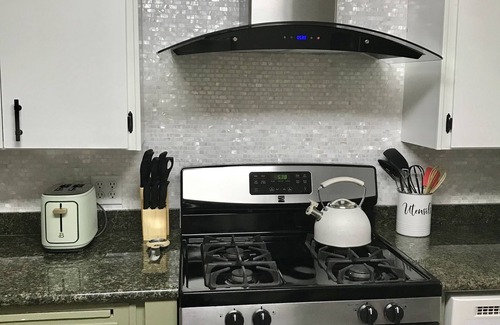 McKinleyville Casa | 5 minutes from Beaches and the Redwoods