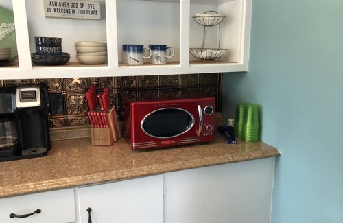 North Chattanooga Cabaña | 5 Minutes from North Shore at Historic Riverview.