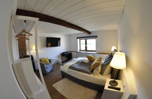 Reimerath Otro | 5 minutes from the Nürburgring. Farmhouse with 8 sleeping places.