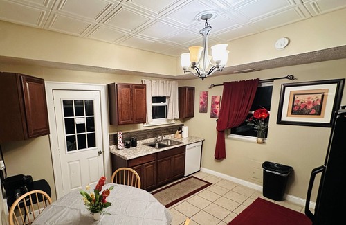 Williamstown Apartamento | 5 minutes from the Ark! Pet friendly