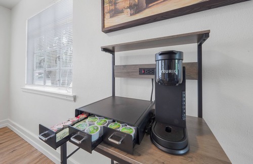 Highlands - Perkins Apartamento | 5 Minutes from Tiger Stadium/King Bed