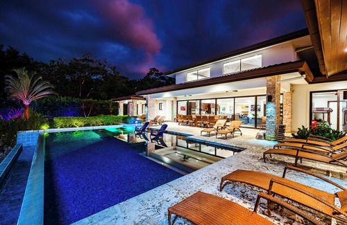 El Ocotal Casa | A 5 MINUTOS DE LA PLAYA! Dazzling Luxury Hilltop Estate w / MASSIVE Oasis al aire libre!