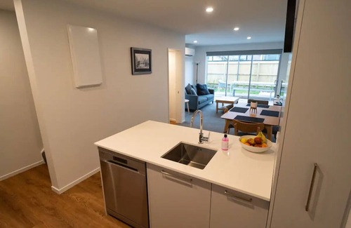 Linwood Apartamento | 5 minutes to CBD , Parking, Kid and Pet Friendly