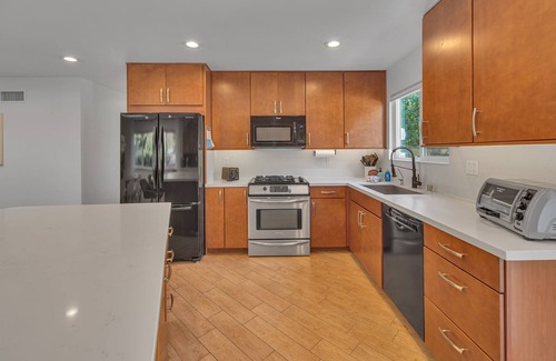 North Park Casa | 5 minutes to San Diego Zoo w/pool - The San Diego Poolside Paradise