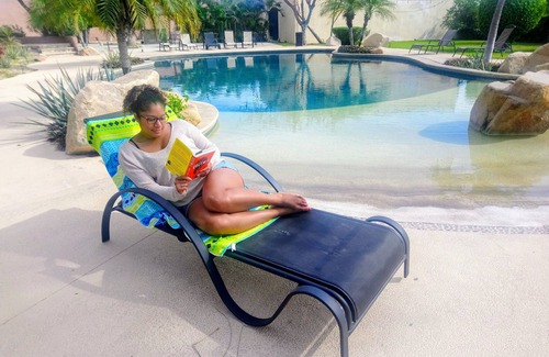 Colonia El Progreso Apartamento | 5 minutes to the beach! Family-sized condo with large pool fastWifi & deck