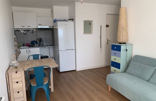 Frontignan Apartamento | 5 mns walk from the beach with beautiful view of the port and ponds