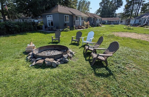 Niobe Cabaña | #5 - New Construction - Beautiful 2 bdrm, 1 bath cottage with patio in Stow NY
