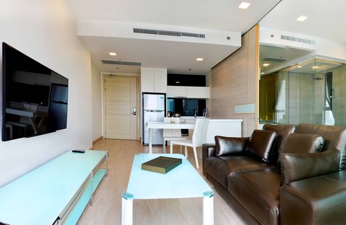 Pattaya Bay Apartamento | 5 * nuevo lux de una habitación en el piso 27 vistas panorámicas al mar 20m al mar