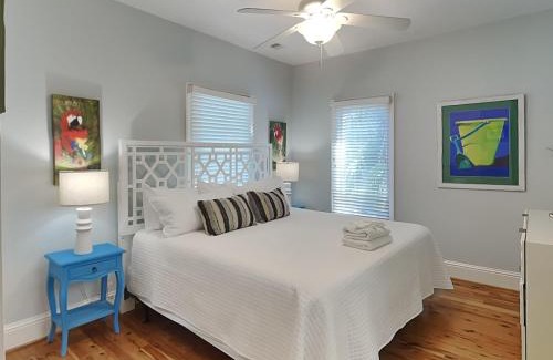 Savannah Beach Casa | 5 Oclock Somewhere