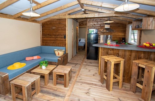 Laruns Cabina | 5-person comfort lodge by the river