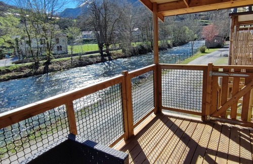 Laruns Cabina | 5-person comfort lodge by the river