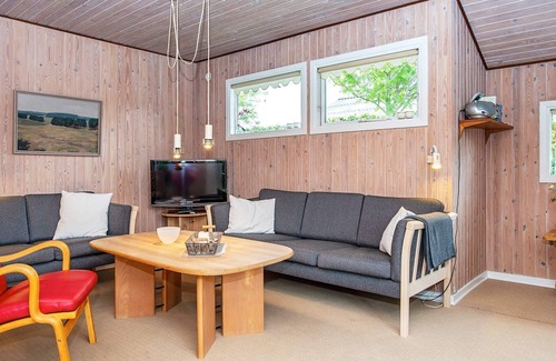 Bjert Casa | Clásica casa de vacaciones en Bjert con terraza