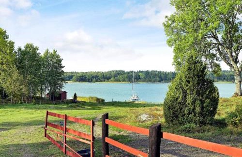 Vaddo Casa | 5 person holiday home in VÄDDÖ