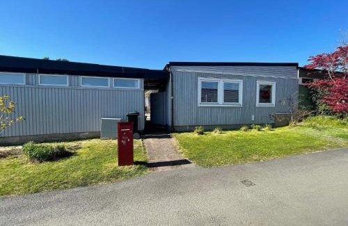 Vastra Frolunda Casa | 5 person holiday home in VÄSTRA FRÖLUNDA