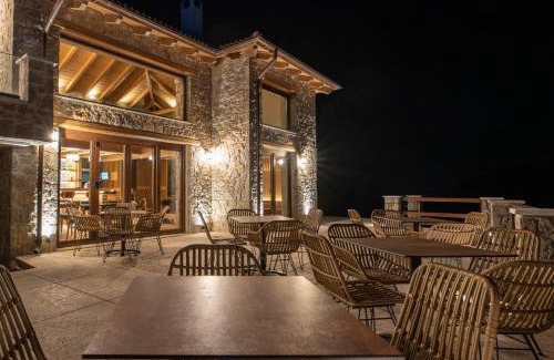 Arachova Apartamento | 5 Raches Suites