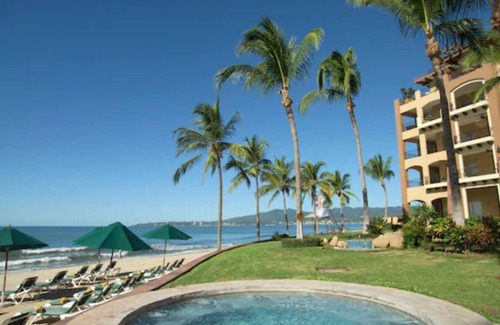 Flamingos Condominio | 5* RESORT/CONDO-NUEVO VALLARTA-BEACHFRONT WITH SWIM UP BAR!!