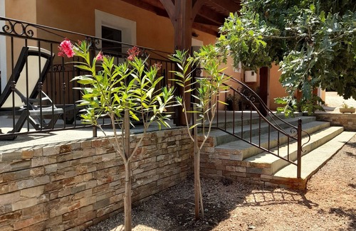 Neoules Casa | 5-room villa in Provence verte