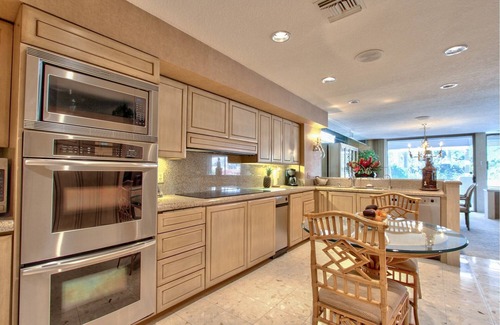 Rancho Mirage Condominio | ¡Retiro de lujo de 5 estrellas en Rancho Mirage! Impresionante decoración, vistas y comodidad