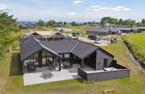 Hasmark Strand Casa | 5 star holiday home in Otterup