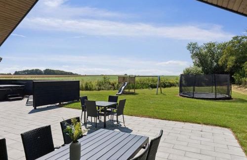 Hasmark Strand Casa | 5 star holiday home in Otterup