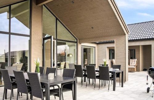 Hasmark Strand Casa | 5 star holiday home in Otterup