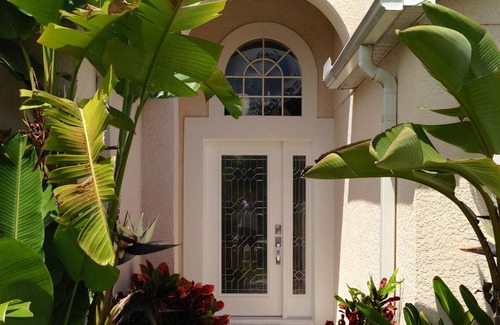 Eagle Pointe South Casa | 5 estrellas casa de la piscina frente al lago, gran pesca! BBQ Grill, Hi-Speed ​​Wifi, XBox 360!