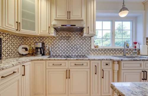 Waterford Casa | 5-star Luxurious 4 Bedroom Home by the Beach and Minutes from Mystic