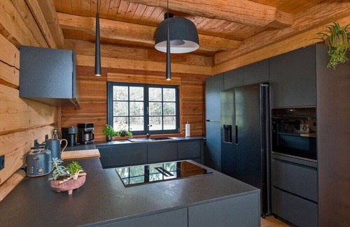 Grobern Chalet De Esquí | 5-star luxury log cabin at the Gröbern lakeside resort