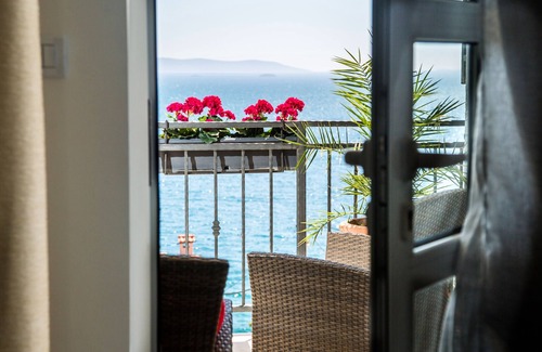 Seget Vranjica Villa | Villa de lujo de 5 estrellas, vistas increíbles, a 50 metros de la playa, piscina climatizada, jacuzzi